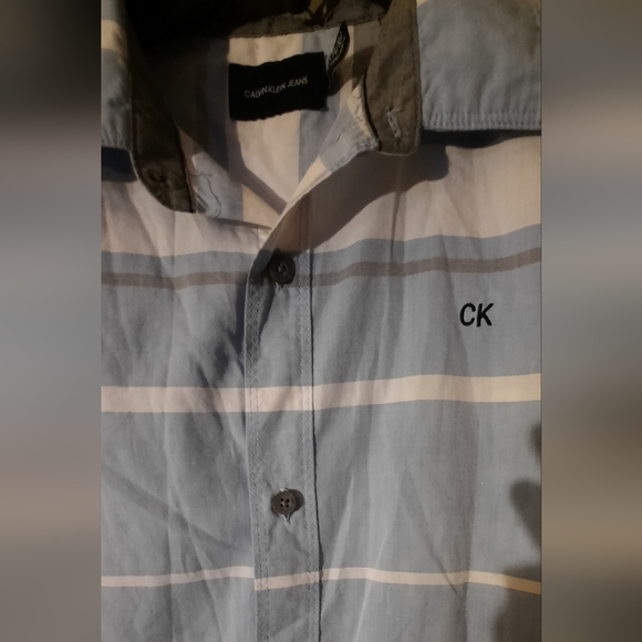 Calvin Klein Button down - Picture 4 of 5